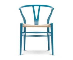 cadeira-wishbone-azul-e-assento-em-fibra